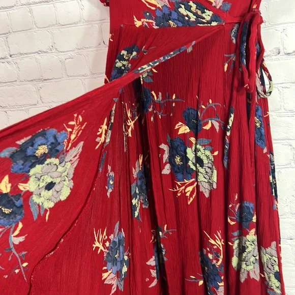 Patrons of Peace floral wrap dress - Picture 7 of 12